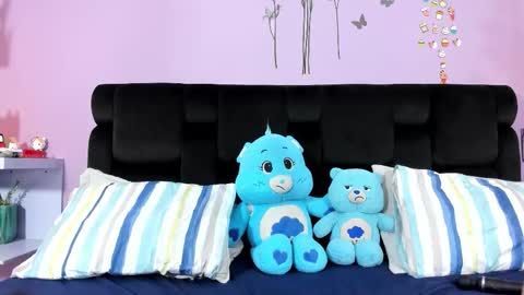 kendallwings online show from 12-17-25, 02:34