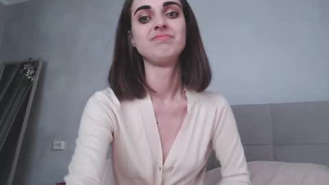 Snapshot of kendi_snow chatting on 02-15-25, 08:54 kendi snow online show from 02-15-25, 08:54