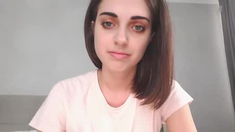 Snapshot of kendi_snow chatting on 03-07-25, 05:18 kendi snow online show from 03-07-25, 05:18