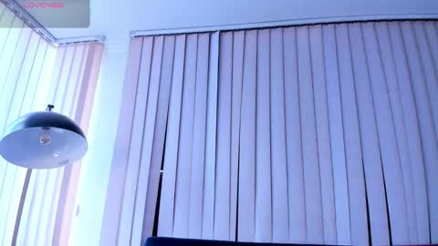 Kendra crow online show from 12-01-25, 02:22