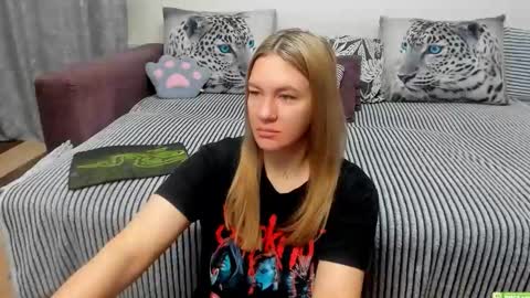 Kendra online show from 11-18-25, 11:59