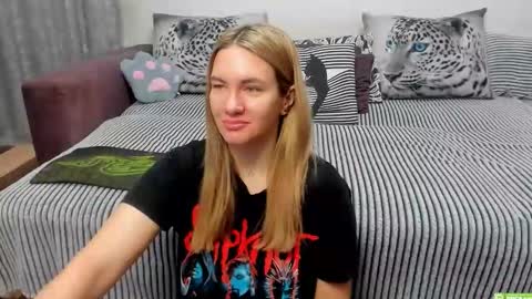 Kendra online show from 11-25-25, 11:38