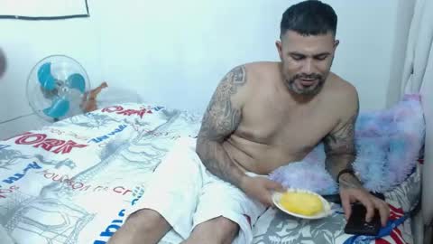 Kendra And Miller online show from 04-11-26, 10:03