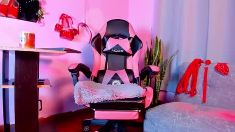 Snapshot of kenia_thompsom01 chatting on 02-23-26, 12:30 kenia_thompsom01 online show from 02-23-26, 12:30