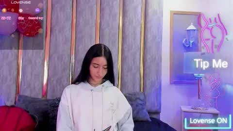 Snapshot of keniavelvet_ chatting on 02-26-26, 04:50 keniavelvet online show from 02-26-26, 04:50