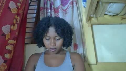 Snapshot of kenilange chatting on 11-29-25, 09:01 kenilange online show from 11-29-25, 09:01