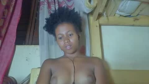 Snapshot of kenilange chatting on 11-30-25, 05:11 kenilange online show from 11-30-25, 05:11