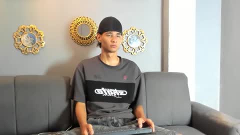 KENIX online show from 10-14-25, 07:58