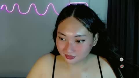 Snapshot of kennaxx69 chatting on 02-17-26, 10:38 kennaxx69 online show from 02-17-26, 10:38