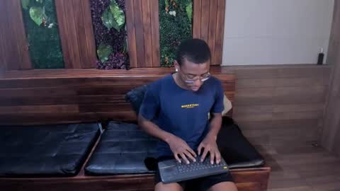 Kenny Thompson online show from 02-28-26, 08:21