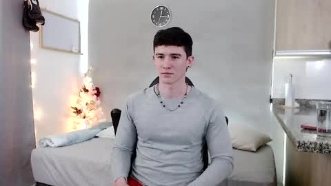 Santiago online show from 12-17-25, 05:13