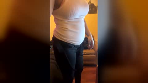 Snapshot of kenya803 chatting on 12-15-25, 11:42 kenya803 online show from 12-15-25, 11:42