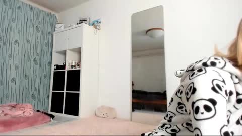 Kenzie online show from 01-19-25, 05:05