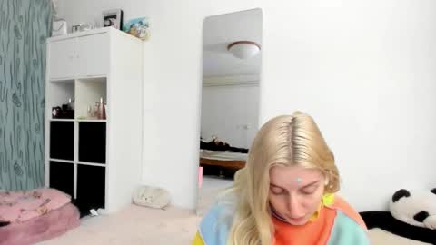 Kenzie online show from 02-22-26, 02:37