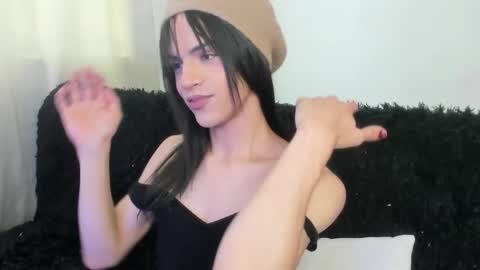 Snapshot of kerly_monroe chatting on 10-07-25, 04:37 Kerly online show from 10-07-25, 04:37