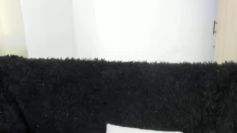 Snapshot of kerly_monroe chatting on 10-16-25, 08:21 Kerly online show from 10-16-25, 08:21
