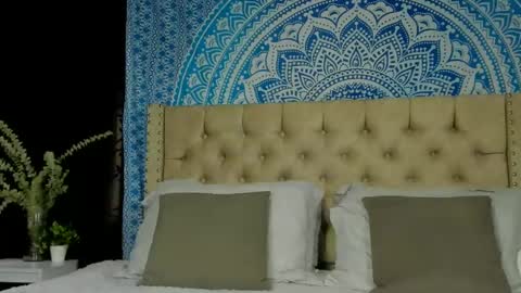 Snapshot of keryhillson chatting on 12-19-24, 12:23 Kery Hillson online show from 12-19-24, 12:23