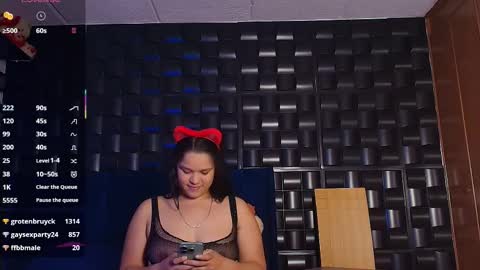 KESHA online show from 11-10-25, 05:28