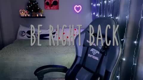 Snapshot of keti_moon chatting on 12-13-25, 07:53 Keti 3 online show from 12-13-25, 07:53