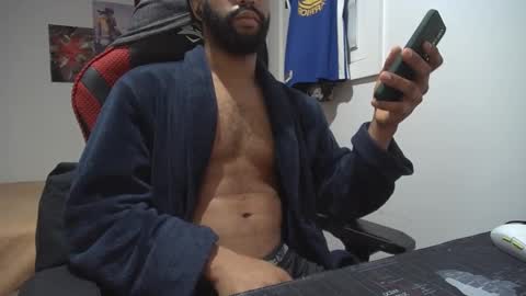Snapshot of kevi4 chatting on 01-11-25, 10:51 kevi4 online show from 01-11-25, 10:51