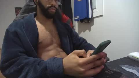 Snapshot of kevi4 chatting on 01-12-25, 05:03 kevi4 online show from 01-12-25, 05:03