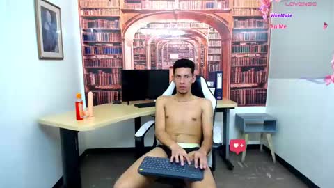 Snapshot of kevin__max_ chatting on 01-20-25, 11:43 Kev online show from 01-20-25, 11:43
