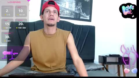 Snapshot of kevin__max_ chatting on 02-02-25, 05:21 Kev online show from 02-02-25, 05:21