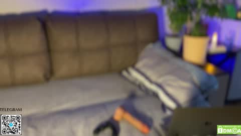 Snapshot of kevin_doo chatting on 10-30-25, 05:31 Fansly Kevin T online show from 10-30-25, 05:31