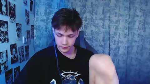 Kevin online show from 11-21-25, 04:44