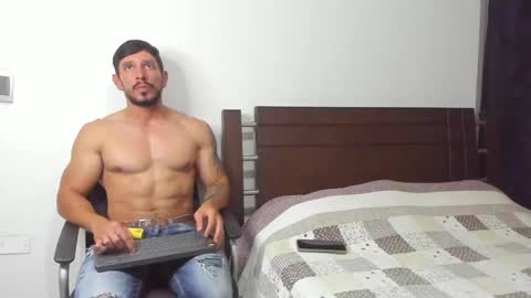 kevin_malone22 online show from 03-03-25, 02:36