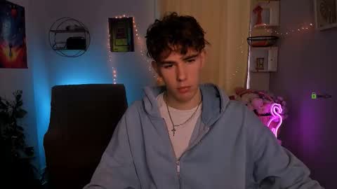 Snapshot of kevin_nix_ chatting on 02-01-26, 10:14 kevin_nix_ online show from 02-01-26, 10:14