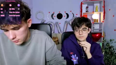 Snapshot of kevin_nix_ chatting on 02-12-26, 01:17 kevin_nix_ online show from 02-12-26, 01:17