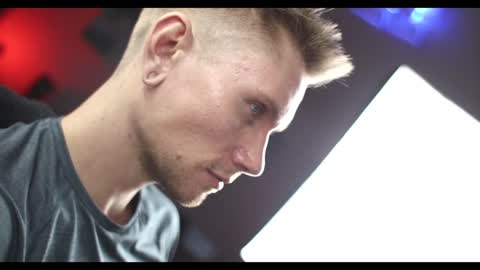 Snapshot of kevin_park chatting on 12-03-24, 07:33 Kev online show from 12-03-24, 07:33