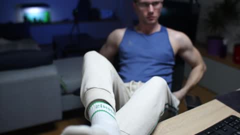 Snapshot of kevin_park chatting on 02-21-25, 05:53 Kev online show from 02-21-25, 05:53