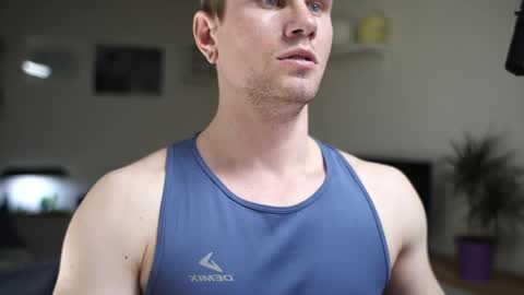 Snapshot of kevin_park chatting on 03-10-25, 06:34 Kev online show from 03-10-25, 06:34