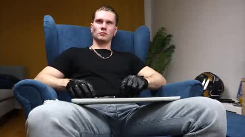 Snapshot of kevin_park chatting on 11-14-25, 05:22 Kev online show from 11-14-25, 05:22