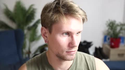 Snapshot of kevin_park chatting on 12-03-25, 05:22 Kev online show from 12-03-25, 05:22