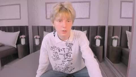 Kevin online show from 10-21-25, 02:40