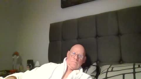 kevlooking4sez online show from 02-16-25, 10:43