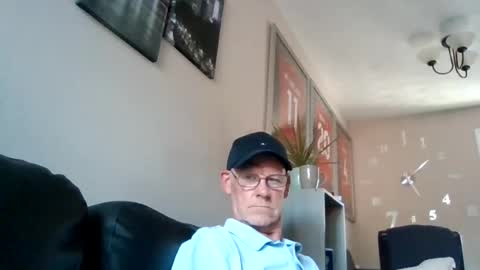 Snapshot of kevlooking4sez chatting on 08-06-26, 04:09 kevlooking4sez online show from 08-06-26, 04:09