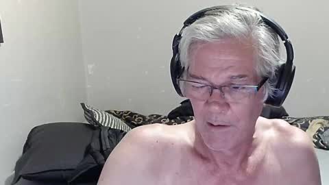 Snapshot of kevwestunder9696 chatting on 03-09-25, 01:37 kevwestunder9696 online show from 03-09-25, 01:37