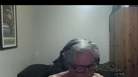 Snapshot of kevwestunder9696 chatting on 10-17-25, 10:40 kevwestunder9696 online show from 10-17-25, 10:40