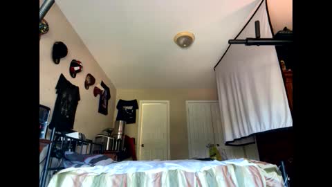 Keybump online show from 10-13-25, 02:06