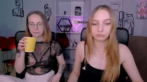 Snapshot of keylas_moan chatting on 01-16-26, 01:15 Keylas online show from 01-16-26, 01:15