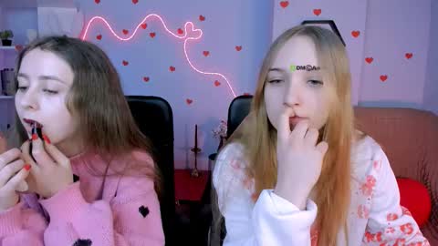 Snapshot of keylas_moan chatting on 02-14-26, 08:33 Keylas online show from 02-14-26, 08:33