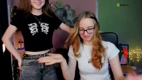 Snapshot of keylas_moan chatting on 02-26-26, 02:05 Keylas online show from 02-26-26, 02:05