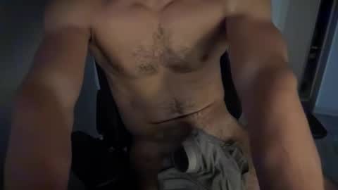 Snapshot of keylombo chatting on 09-18-25, 09:50 keylombo online show from 09-18-25, 09:50