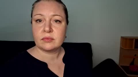 Snapshot of khaleesi0890 chatting on 11-13-25, 08:35 khaleesi0890 online show from 11-13-25, 08:35