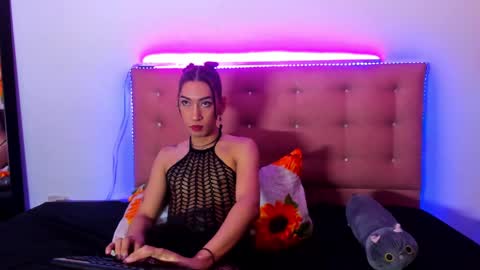 Snapshot of khandyz chatting on 02-09-25, 04:40 Khandyz online show from 02-09-25, 04:40