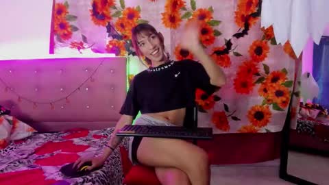 Snapshot of khandyz chatting on 10-18-25, 10:10 Khandyz online show from 10-18-25, 10:10